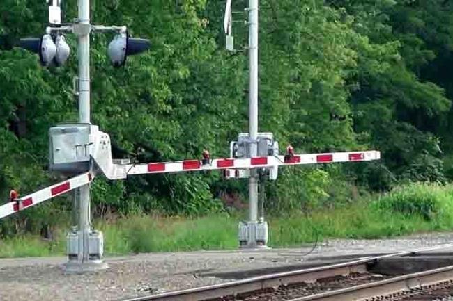 දින 3ක් 'නවම්මහර' දුම්රිය හරස් මාර්ගය හරහා වාහන ගමනාගමනය සීමාකරයි
