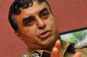 හිටපු පොලිස්පති පූජිත් ජයසුන්දර මහතා ඉදිරිපත් කළ පෙත්සම කල්යයි