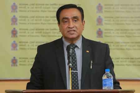 අධ්යාපන ප්රතිසංස්කරණ දෙස ධනාත්මකව බලන්න - අධ්යාපන ලේකම්