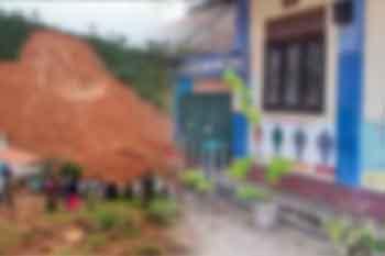 නුවරඑළිය සහ මාතලේ දිස්ත්රික්කයන් හී නායයෑමේ අවදානමට ලක්වූ පාසල් ගැන තීරණයක්