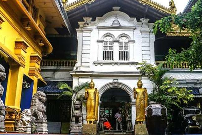 ශ්රී සර්වඥ ධාතු වන්දනාව දින 7ක් පුරා හුණුපිටිය ගංගාරාම විහාරස්ථානයේදී