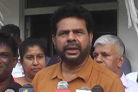 තව කීදෙනෙකුට සියදිවි නසාගන්න වෙයිද දන්නෑ - කෘෂි නි. ඇමති නාමල්