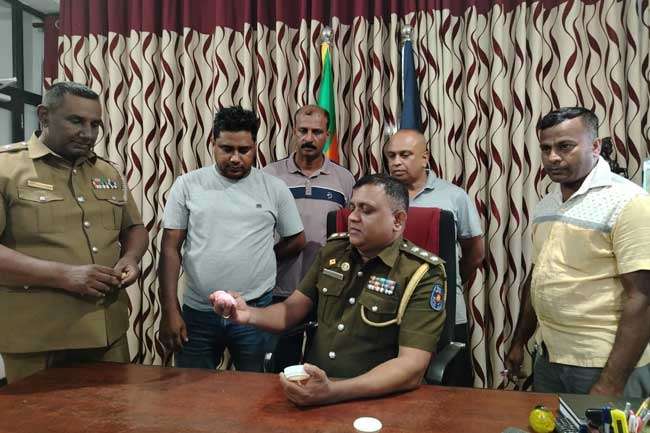අයිස් මත්ද්‍රව්‍ය සමග පුද්ගලයෙක් අරණායකදී අත්අඩංගුවට