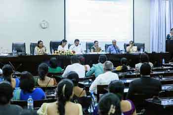 කාන්තාවන් සවිබල ගැන්වීම ගැන පාර්ලිමේන්තුවට වැඩමුළුවක්