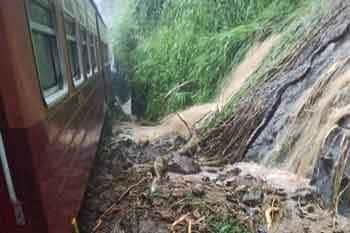 උඩරට දුම්රිය මාර්ගයේ පීලිගත කිරීම් කටයුතු තවදුරටත්