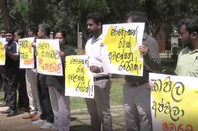 රජරට ආචාර්යවරුගේ වෘත්තිය ක්‍රියාමාර්ගය තීව්‍ර වෙයි