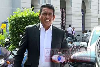 හිටපු ඇමති ජොන්ස්ටන් FCIDයට පැමිණෙයි