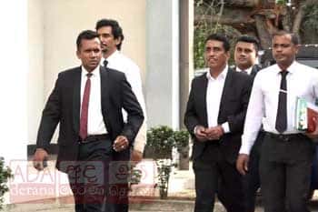 ජොන්ස්ටන් සහ බාල පුත්‍රයා රිමාන්ඩ්