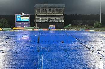 ශ්‍රී ලංකා - පාකිස්තාන අවසන් T20 තරගයටත් වර්ෂාවෙන් බාධා