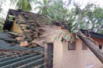 අයහපත් කාලගුණයෙන් නිවාස 88කට අර්ධ හානි