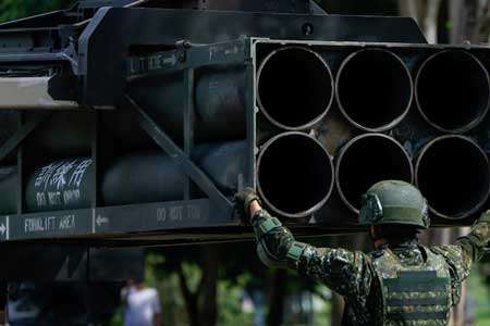 තායිවානයට ආයුධ අලෙවිය අමෙරිකාව තාවකාලිකව නරත කරයි