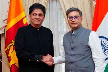 ඉන්දීය විදේශ ලේකම් සහ විපක්ෂ නායක අතර හමුවක්