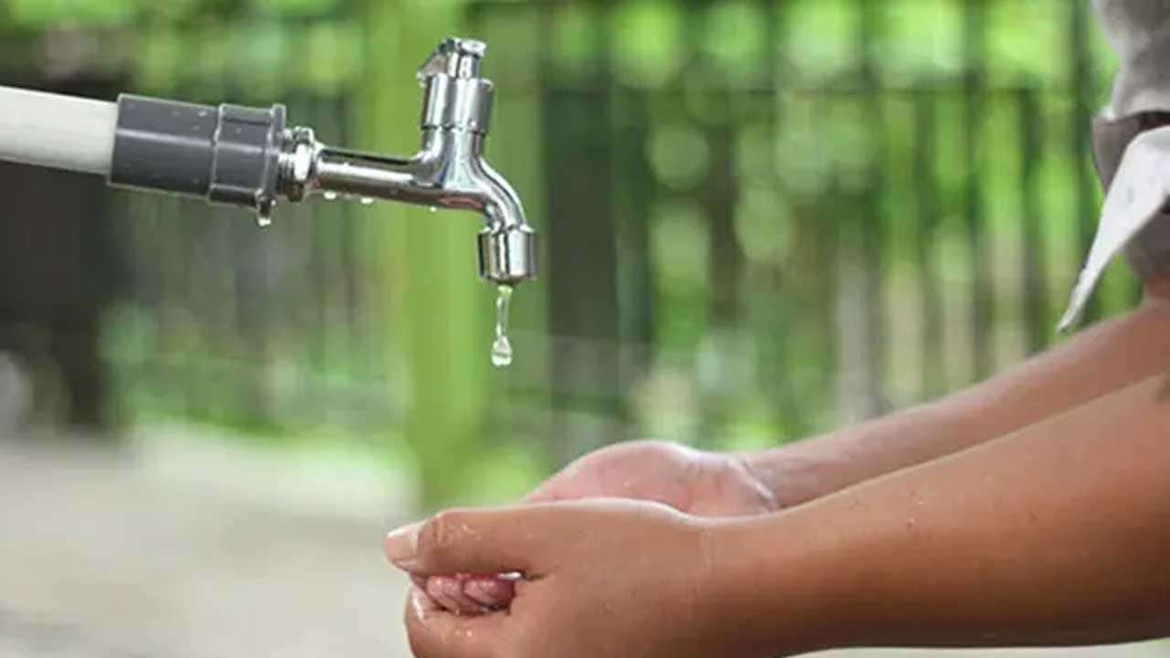 මඩකලපුවට දිනකට පැය 4ක් වතුර කැපෙයි