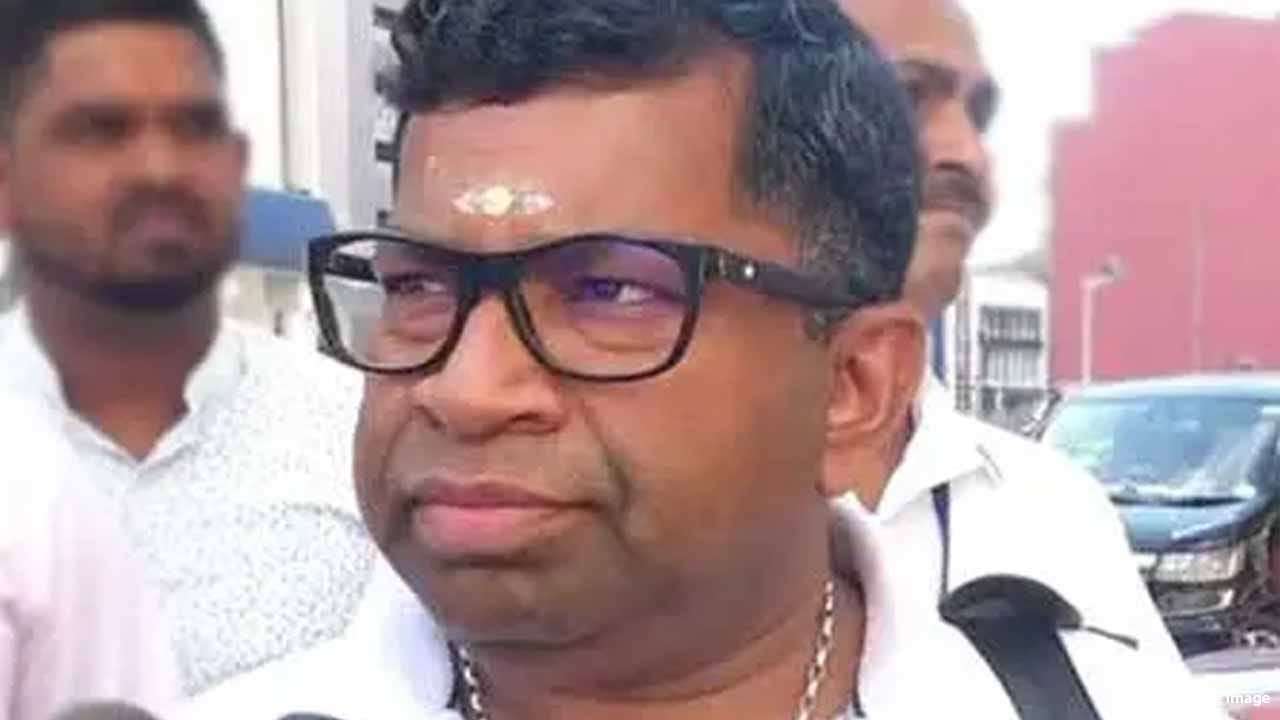 පිල්ලෙයාන් යළි රිමාන්ඩ්