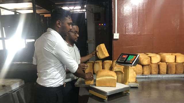  බර අඩු පාන් සොයා දිවයින පුරා විශේෂ වැටලීම්