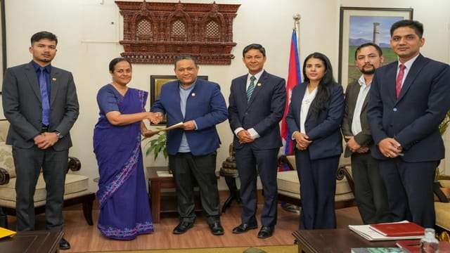  ශ්‍රී ලංකාවේ අ. ඩො. මිලියනයක ආධාරය නේපාල රජයට නිල වශයෙන් පිළිගැන්වේ