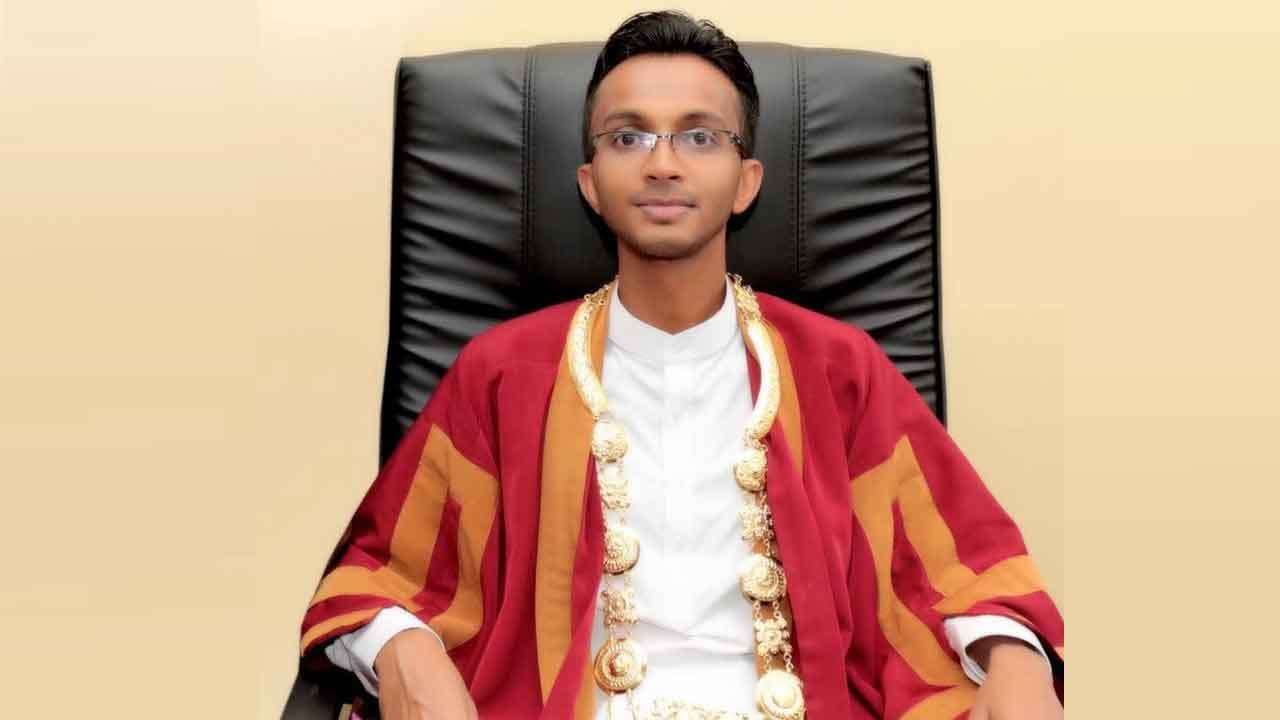 බණ්ඩාරවෙල මහනගර සභාවේ හිටපු නගරාධිපති අත්අඩංගුවට