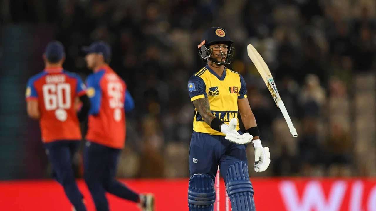 එංගලන්තය හමුවේ ශ්‍රී ලංකාවට දරුණු පරාජයක්