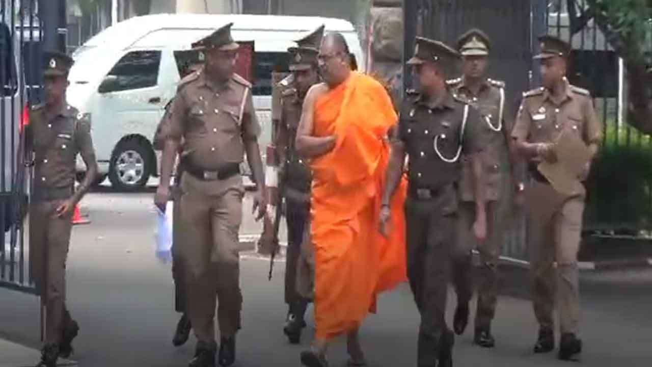 ඥානසාර හිමි අභියාචනාධිකරණයට රැගෙන එයි