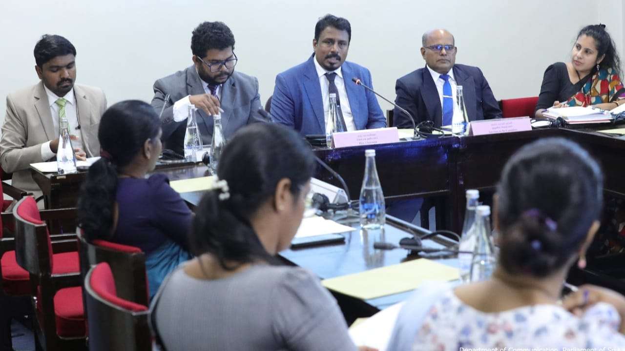 තරුණ දේශපාලන සහභාගීත්වය ශක්තිමත් කිරීමට වෙස්ට්මිනිස්ටර් ආයතනයේ සහාය ලබාගැනීමට සාකච්ඡාවක්
