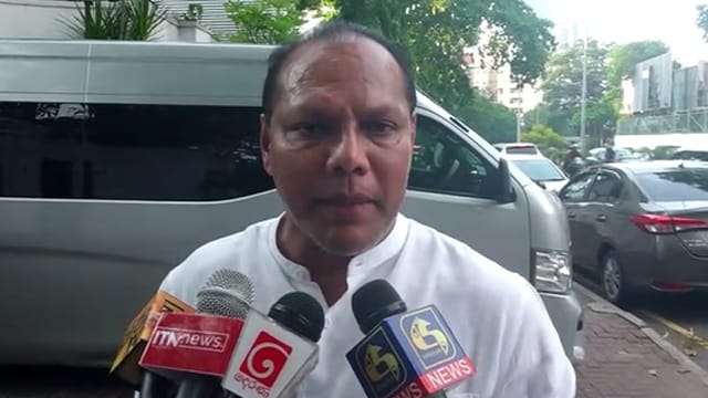 කථානායකට එරෙහිව විශ්වාසභංග යෝජනාවක්