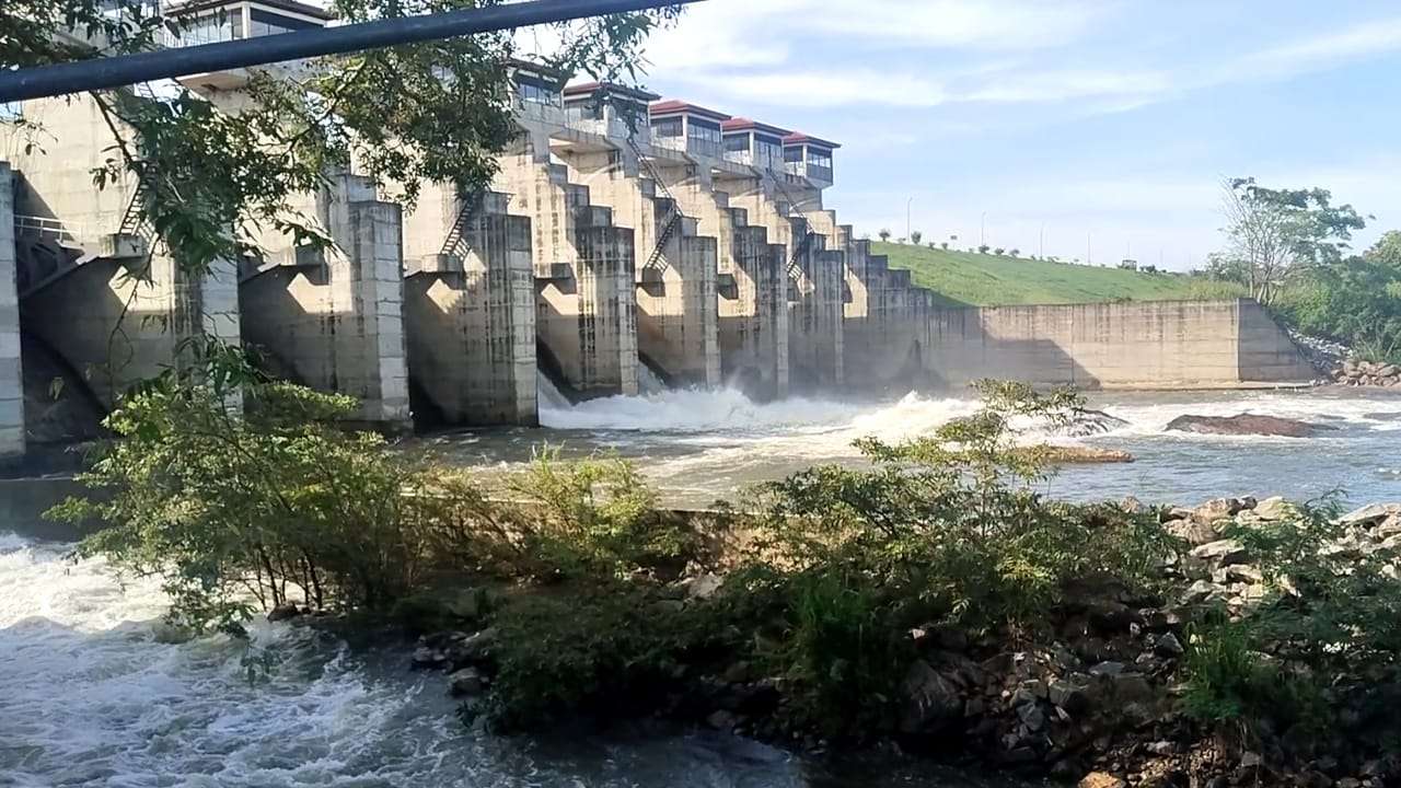 ජලාශ අටක් වාන් දමයි