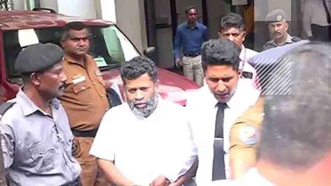 පිල්ලෙයාන් ඇතුළු තිදෙනා යළි රිමාන්ඩ්