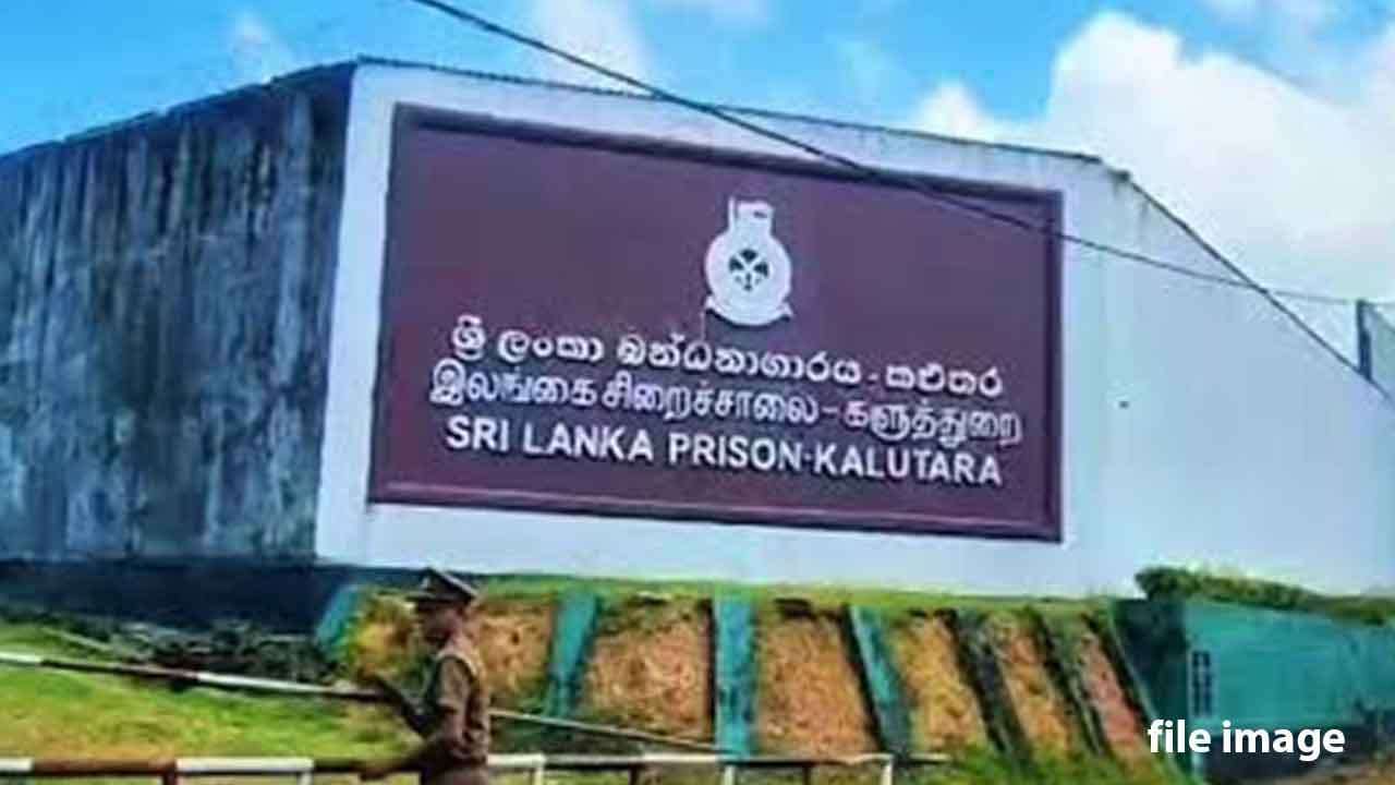 කළුතර බන්ධනාරයේදී අහසට වෙඩිතැබීමක්