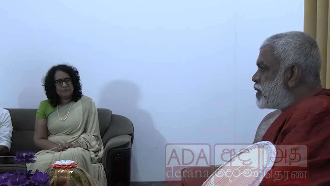 "දිවුලපතාන ගම්මානයේ වගාවන්ට ගවයින්ගෙන් සිදුවන හානිය ගැන රජයේ අවධානය යොමුවිය යුතුයි" - දිඹුලාගල ආරණ්‍ය සේනාසනාධිපති