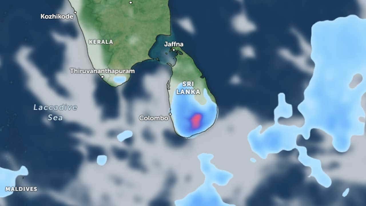 ප්‍රදේශ රැසකට අද තරමක තද වැසි