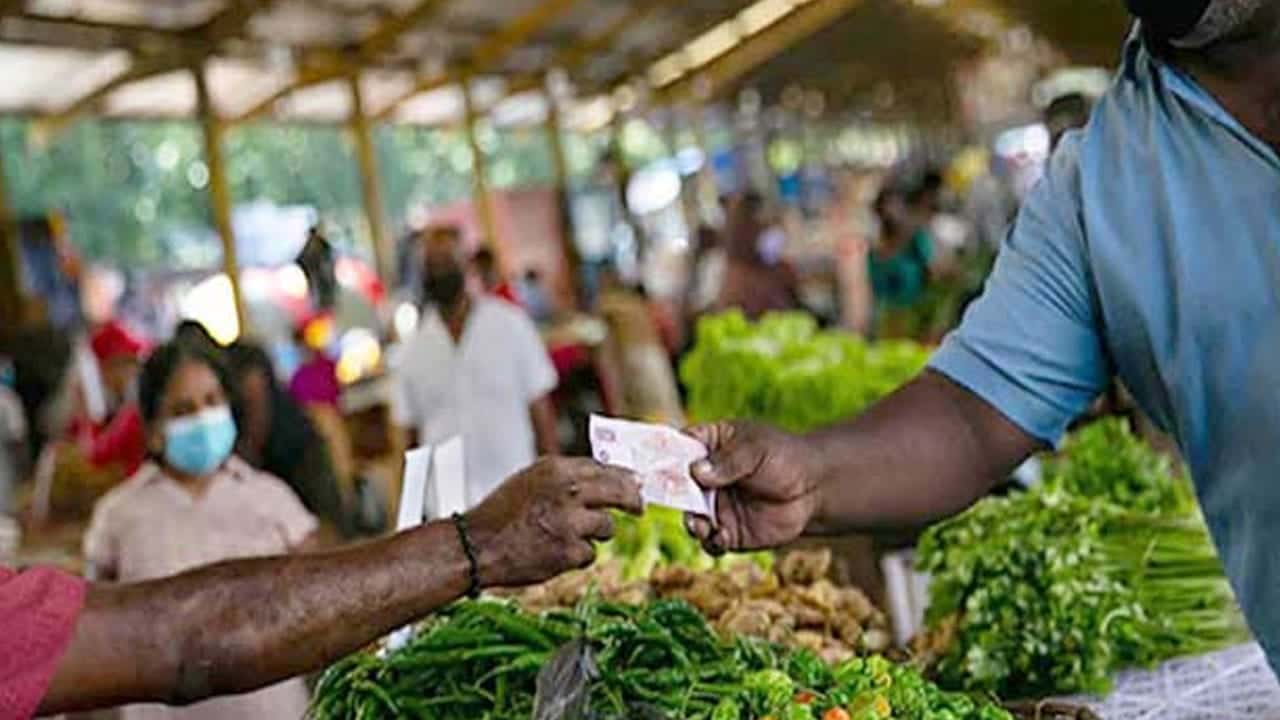 ඔක්තෝබර් මස උද්ධමනය සියයට 8.3 දක්වා ඉහළට