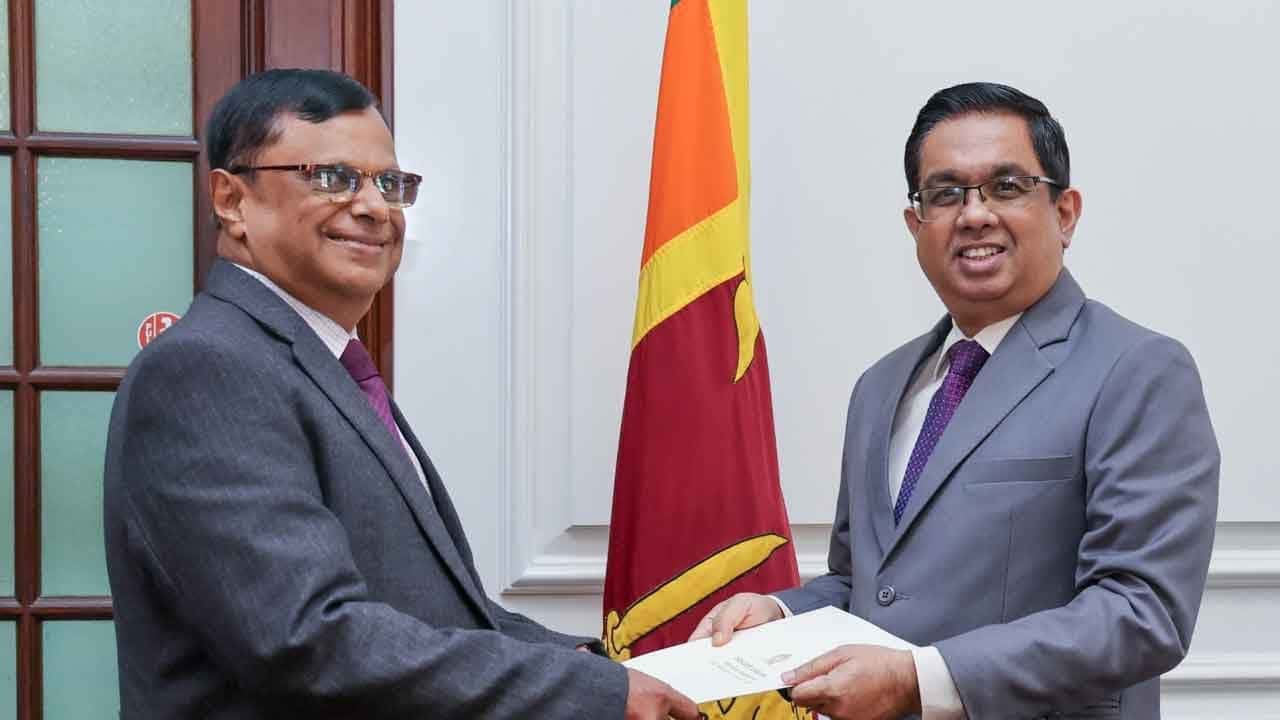 ශ්‍රී ලංකා මානව හිමිකම් කොමිෂන් සභාවේ නව සභාපති සහ සාමාජිකයන් පත් කෙරේ