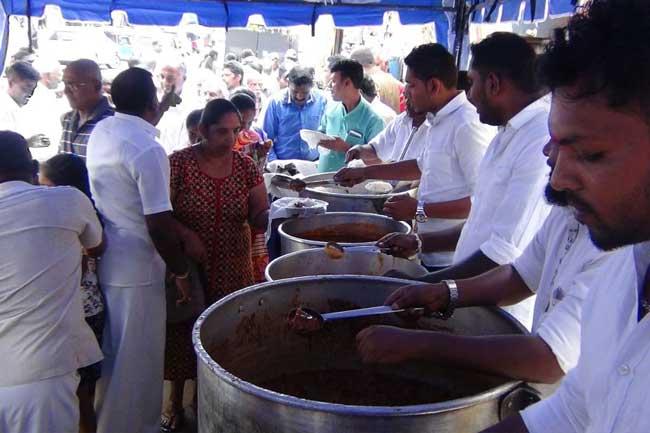 දිවයින පුරා අදත් වෙසක් සැමරුම්