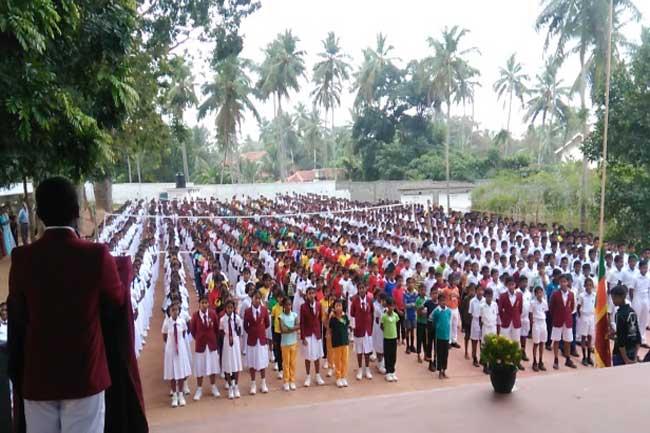 සතියකට එක් දිනක් සියලු පාසල්වල සන්නිවේදන කටයුතු ඉංග්‍රීසියෙන්