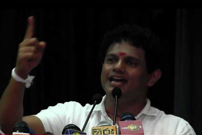 රාජපක්ෂගේ මල්ලිව කකුල් දෙකෙන් එල්ලනවා-හේෂා