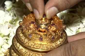 නාග ලෝකයෙන් කැලණියට වැඩි ධාතූන්