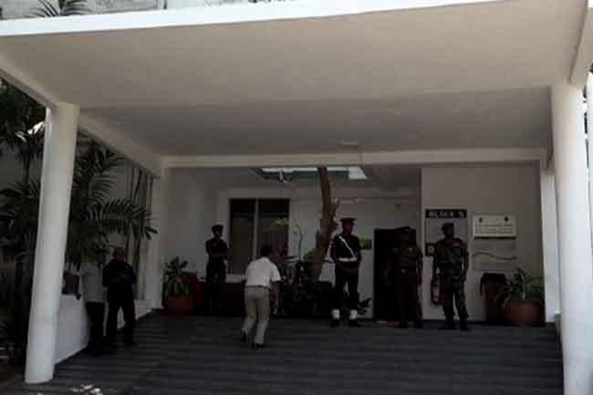 පාස්කු ප්‍රහාරයේ පූර්ව බුද්ධි තොරතුරු ගැන වගකීම් විරහිත වු පොලිස් අධිකාරිවරයා