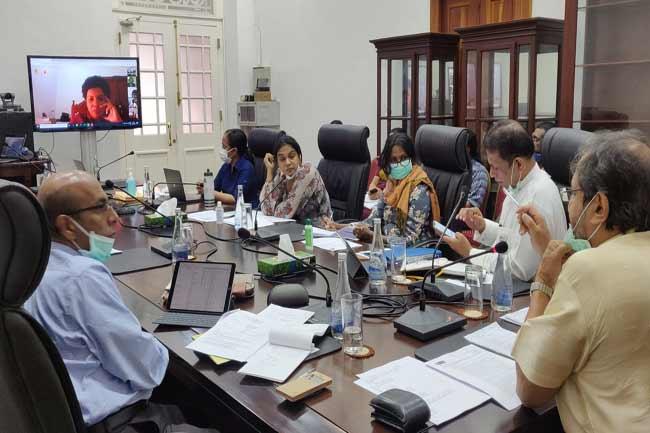 එතෙර සිටින ශ්‍රී ලාංකිකයින්ගේ සුභසාධන කටයුතු ගැන විදේශ අමාත්‍යාංශය සොයා බලයි