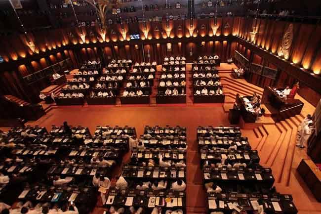 ඥානසාර හිමි පාර්ලිමේන්තුවට ?