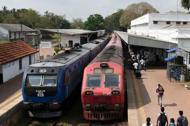 දුම්රිය සේවා ඇරඹෙයි