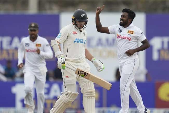 නවසීලන්තය ලකුණු 315ක් පසුපසින්
