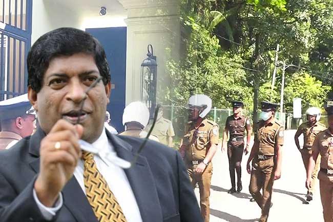 ගෑස් සිලින්ඩරේ ගිනි ගනී - රවීගේ නිවසට ආරක්ෂාව