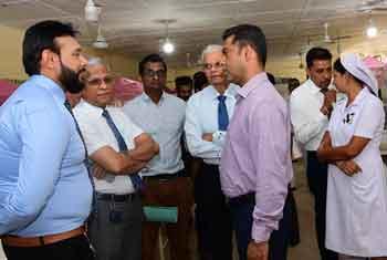 රෝහල්වලට ලැබෙන ආධාර ගැන සෞඛ්‍ය ඇමති යළිත් කතා කරයි
