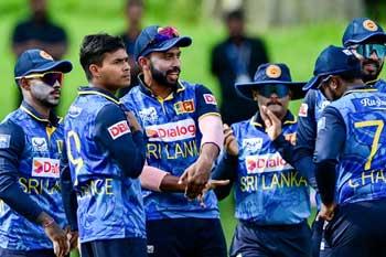 එක්දින ශ්‍රේණිගත කිරීම්වල ශ්‍රී ලංකාව ඉදිරියට