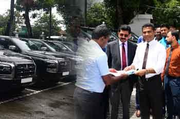 සෞඛ්‍ය සේවාවේ ප්‍රයෝජනයට ඩබල් කැබ් රථ 07ක්