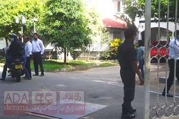 ආචාර්යවරුන්ගේ වැඩවර්ජනයෙන් සරසවි කටයුතු අඩාළයි