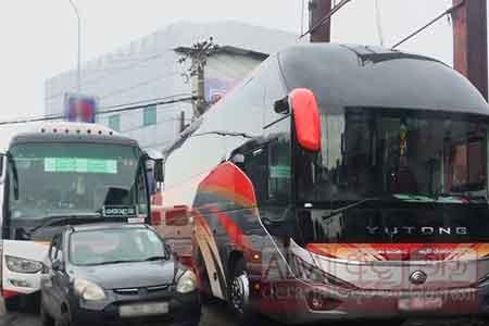 බැකෝ සමන්ට අයත් සුඛෝපබෝගී බස් රථ 2ක් හමුවෙයි