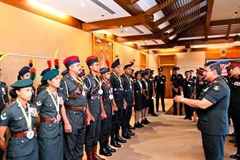 දකුණු ආසියානු මලල ක්‍රීඩා ශූරතාවලියේ දස්කම් දැක්වූ යුද හමුදා ක්‍රීඩක ක්‍රීඩිකාවන් ඇගයේ
