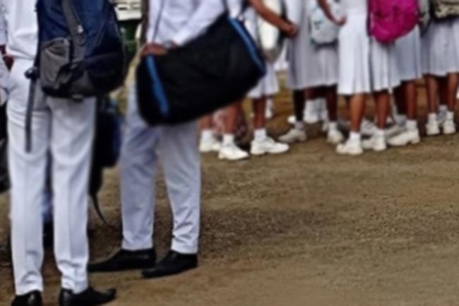 තෙවන පාසල් වාරයේ පළමු අදියර අදින් අවසන්