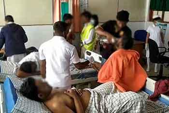 රුහුණු සරසවියේ සිසුන් පිරිසකට බඹර ප්‍රහාරයක් - 6ක් රෝහලට